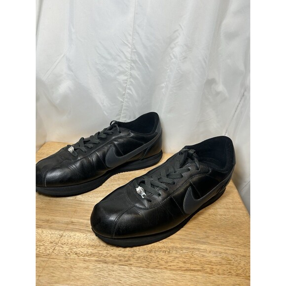 Nike Cortez 72 Men Black W/ Grey Swoosh Size 12